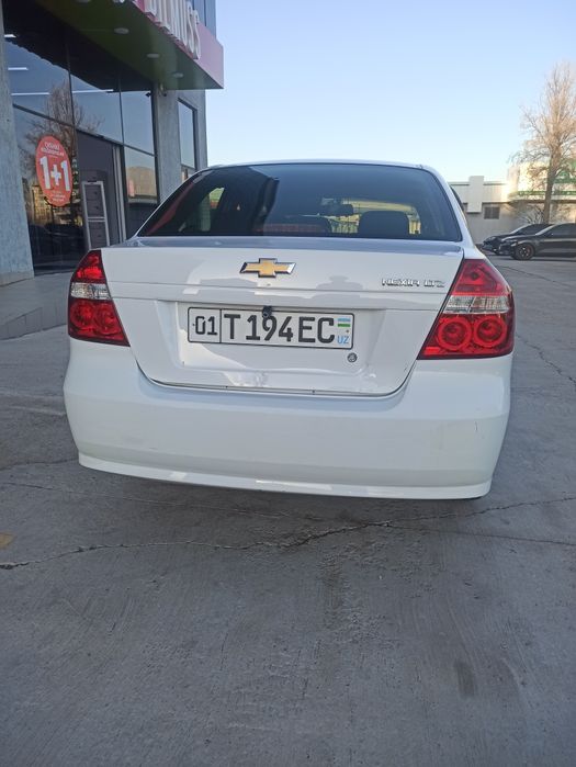 Продам свой Nexia 3