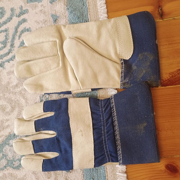 Продается перчатки