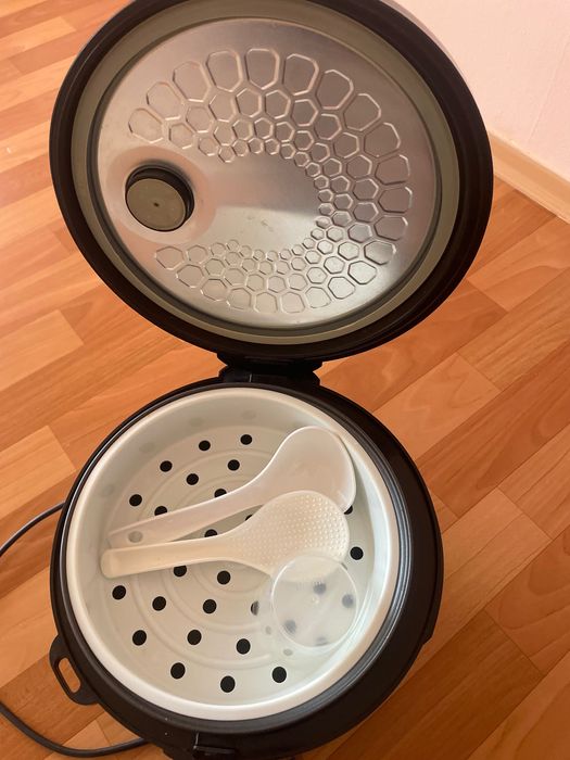 Мультиварка Redmond