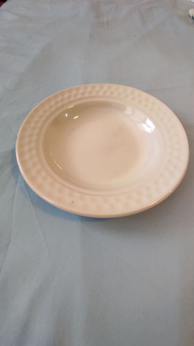 Ретро чинии за допълване на сервизи