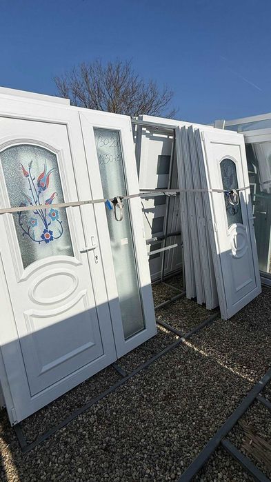 usi duble cu modele in ea noi de la 1700 lei