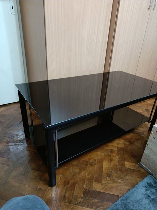 Vând masă de sticlă