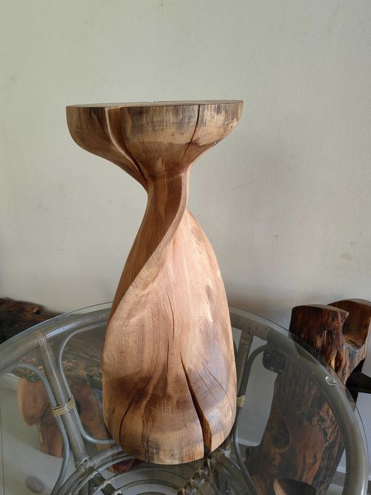 Арт помощна масичка