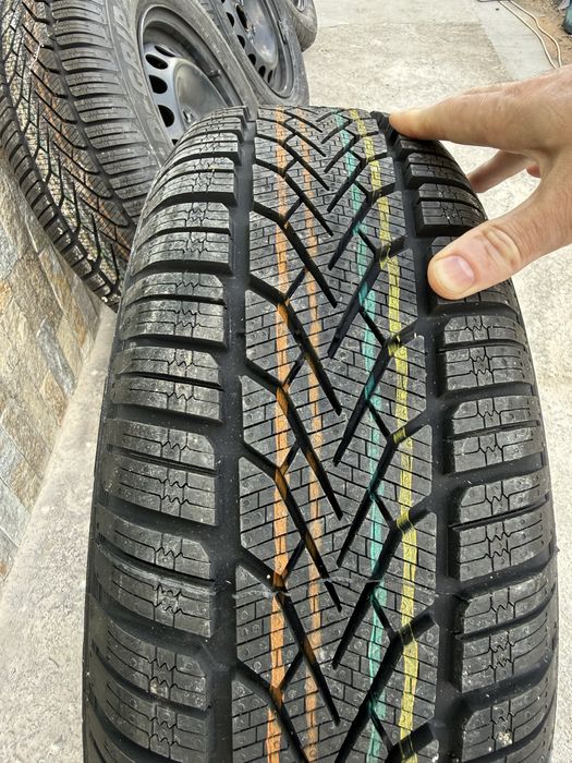 Зимни гуми с джанти Semperit 195/65/R15