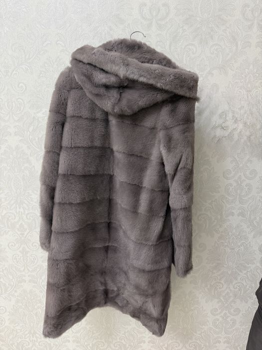 Продам норковую шубу