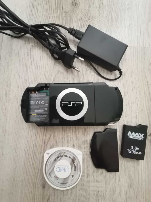 Игра Psp 2004 черна