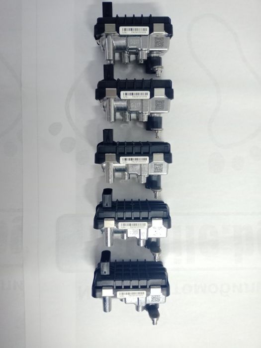 Актуатор,моторче,управление турбо Мерцедес/Mercedes 320cdi,350cdi,3.0d