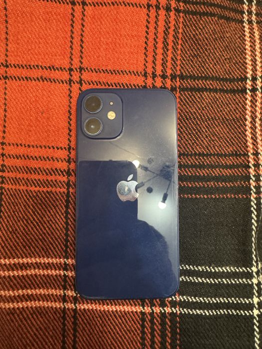 Iphone 12 mini.