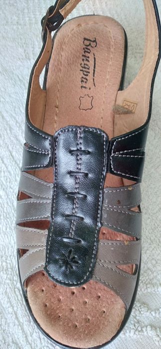 Sandale mar 37 ...