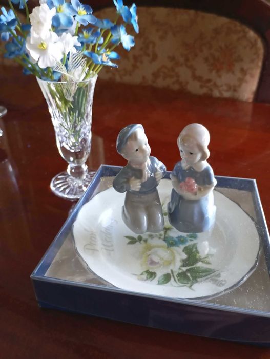 Bibelouri de calitate superioara, Royal Albert, altele Sendreni • OLX.ro