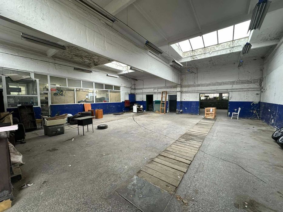 Дава се под наем Склад в Пловдив, Индустриална зона - Север - 400 кв.м за 1530 € - Снимка #1