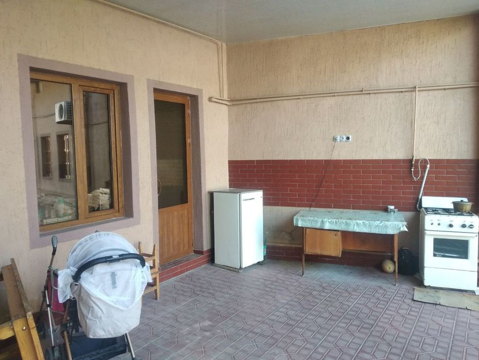 Mirobod tumani da hovli sotiladi