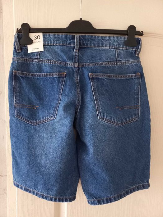 Мъжки нов къс дънков панталон RESERVED, размер 30