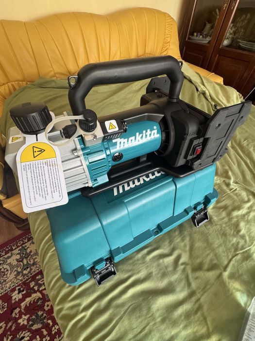 Pompa vacuum Makita DVP181 NOUA