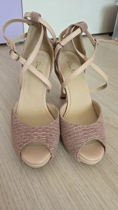 Sandale Diane Marie nr 36 roz prafuit