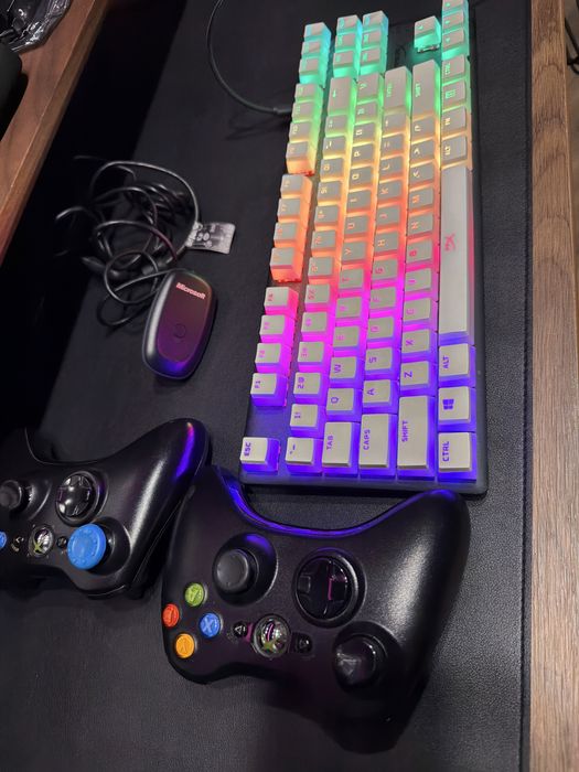 Tastatura hyperx, 2x controllere xbox 360 + receiver wireless