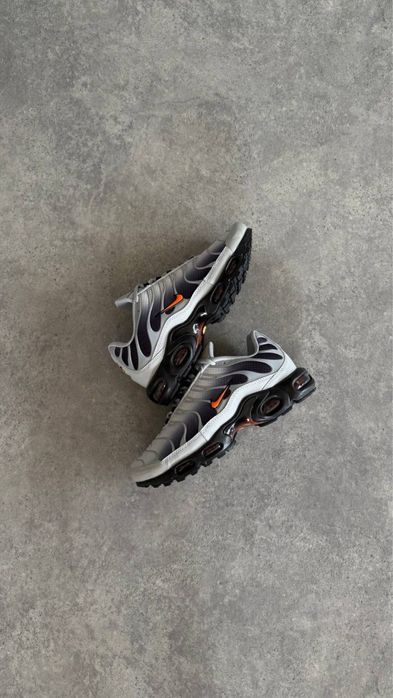 Nike Air max plus TN Wolf Grey Picante Red