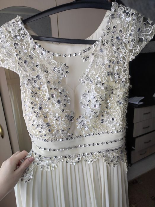 Продам вечернее платье