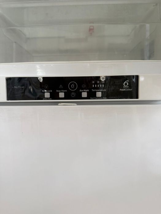 Продам бу холодильник Whirlpool