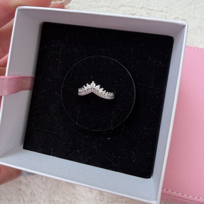 Пръстен сребро печат 925 по модел на Pandora и две колиета сребро