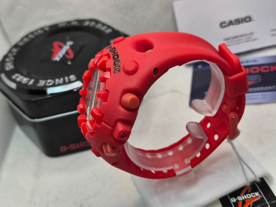 Ceas Sport Casio g shock GA-V01-AER rosu, Nou,Garantie 2 ani