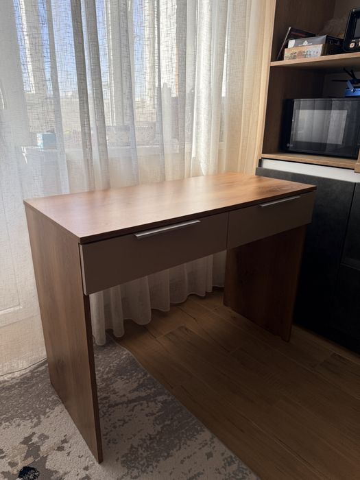 Продам стол в отличном состоянии