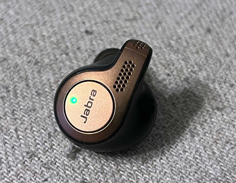 Casti wireless Jabra Elite 65t Bluetooth cu carcasa incarcare