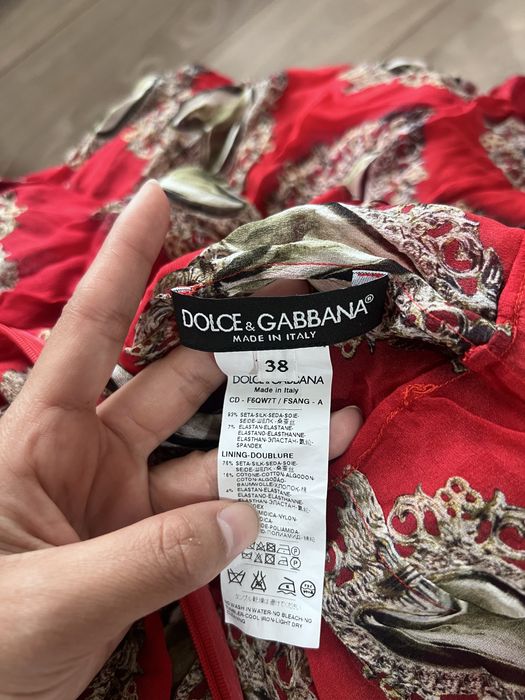 Продам платье dolce gabbano