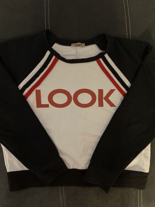 Дамски блузи с дълъг ръкав