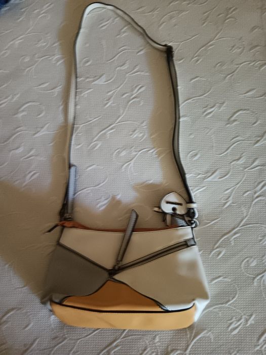 Дамска чанта през рамо