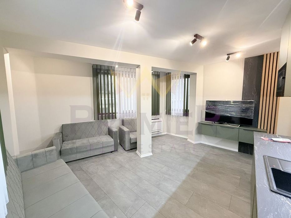 Продава се Двустаен апартамент в Варна, Бриз - 75 кв.м за 2334 €/кв.м - Снимка #1