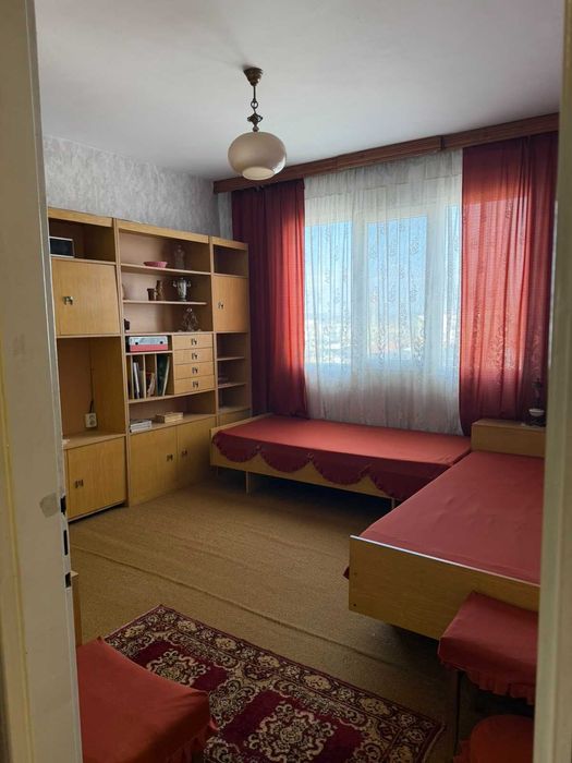 Продава се Тристаен апартамент в Плевен, Широк център - 89 кв.м за 774 €/кв.м - Снимка #2