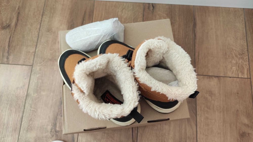 Зимни топли ботушки 30-ти номер