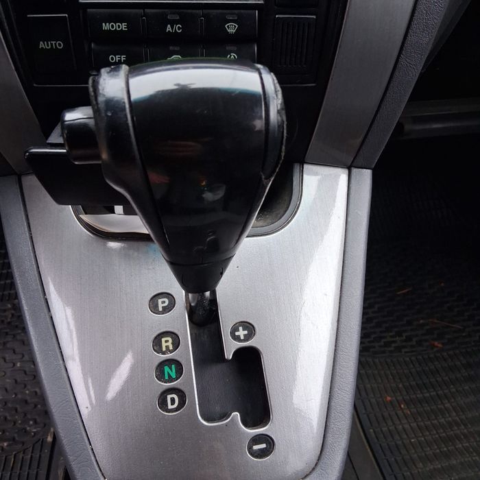 Hyundai Tucson 2005 diesel 4x4 necesita reparatii