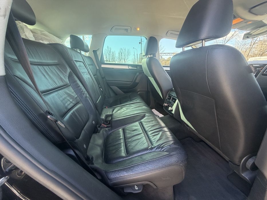 VW Touareg 3.0tdi 4x4 automat, istoric la zi, km reali, fiscal!