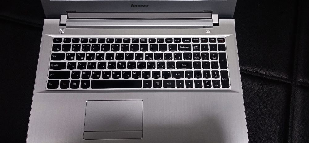 Ноутбук i5 5200U\R9 M375 Lenovo Z51-70 (80K6)