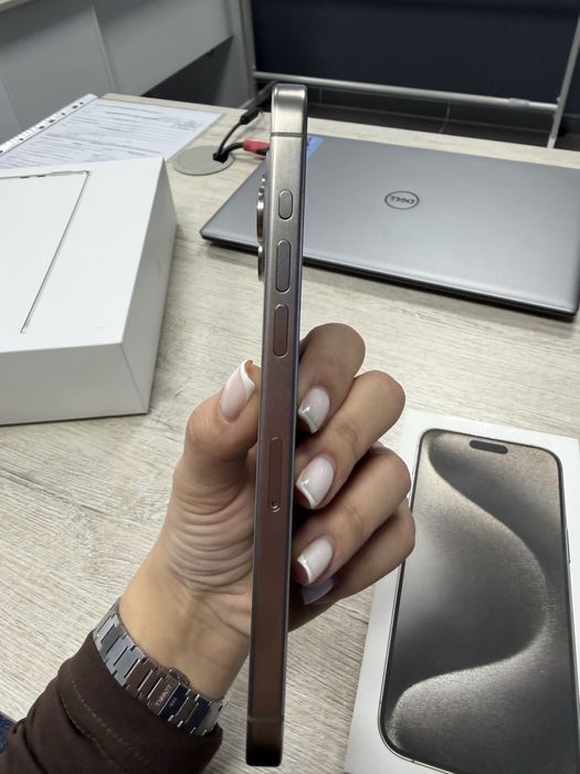 Продам Iphone 15 pro max