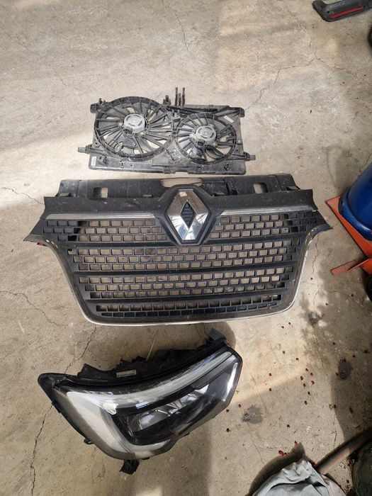 Far grila centrala radiator si electroventilator Renault Master 3