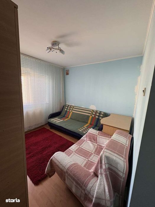 Vând apartament 2 camere, decomandat, zona Vidin
