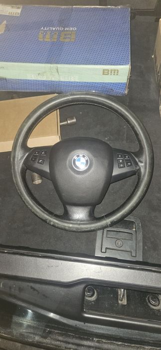Продам руль на бмв х5