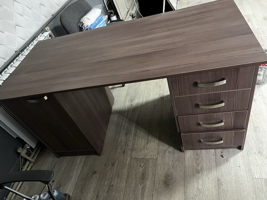 Продам стол рабочий