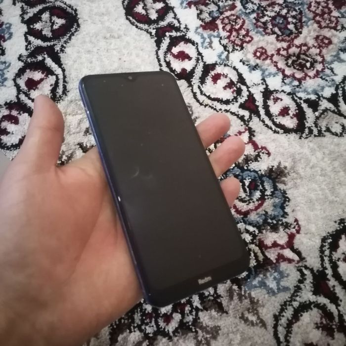 REDMI 8 Сотилади.