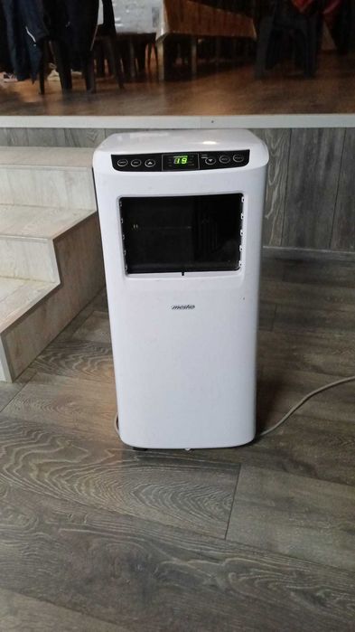 Aparat de aer conditionat mobil..5000 BTU.
