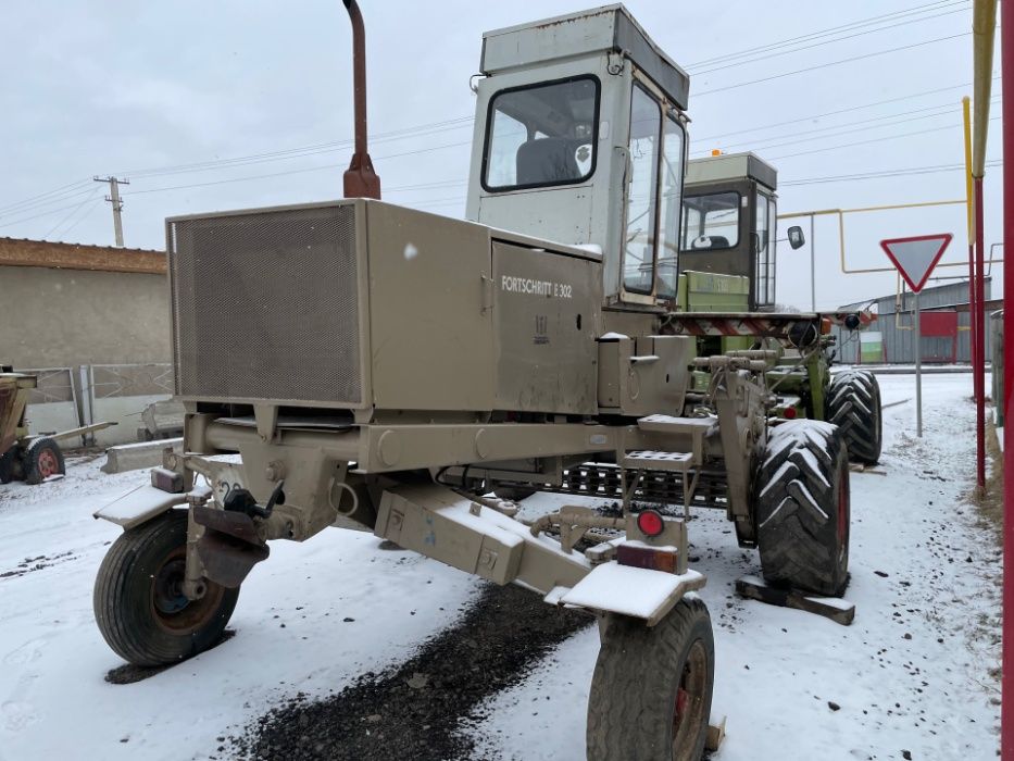 Самоходный Комбайн E 302