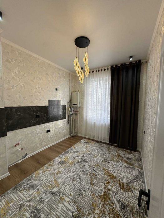 Продаётся 3х комн квартира на 4 этаже Ор-р Файзобод Корзинка