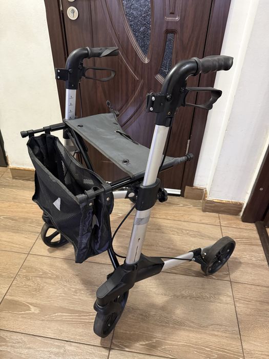 Cadru rulant deplasare cu sezut si frane (ca nou)