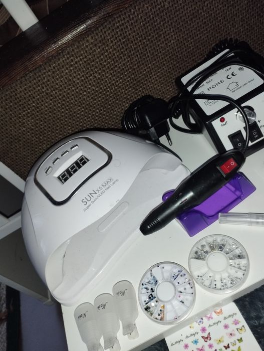 Продам набор для ногтей