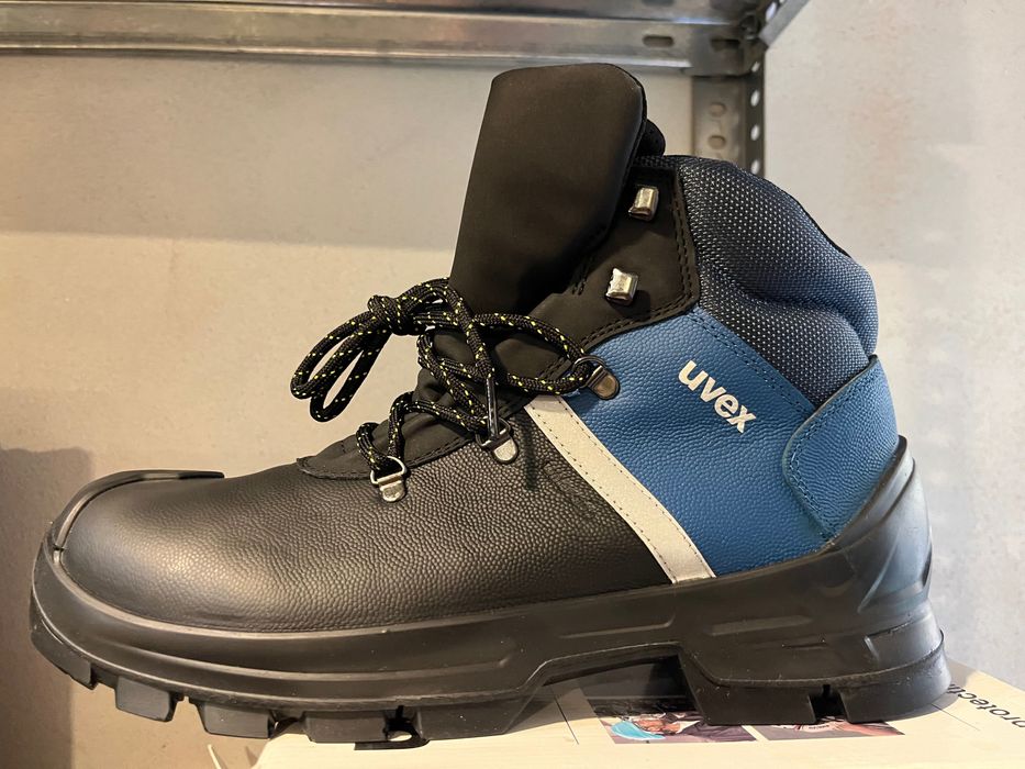 Vând bocanci de protecție, 45 uvex S3 SRC 6513.2