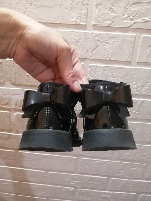 Шикарные туфли для девочки