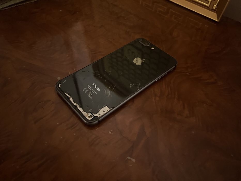 Iphone 8+ черный